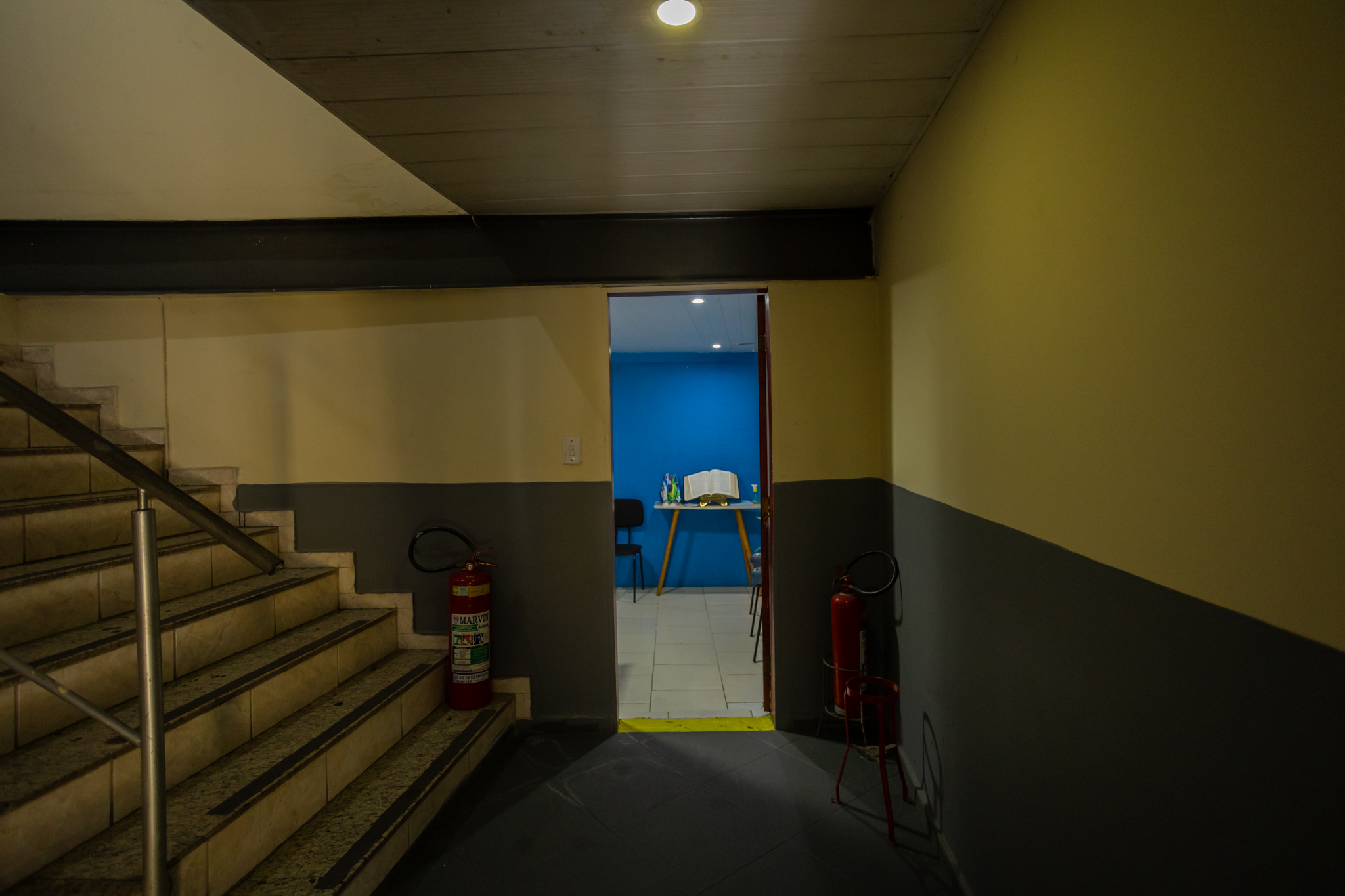 ACESSO À SALA DE ORAÇÃO