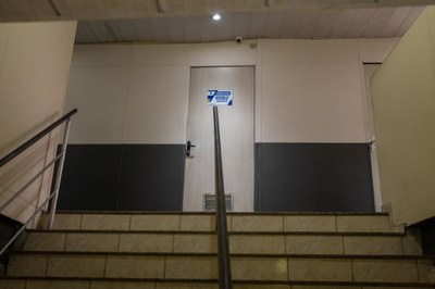 ESCADA DE ACESSO AO SEGUNDO PISO 3