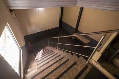 ESCADA DE ACESSO AO SEGUNDO PISO 5