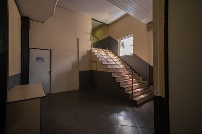 HALL DE ACESSO AO SEGUNDO PISO