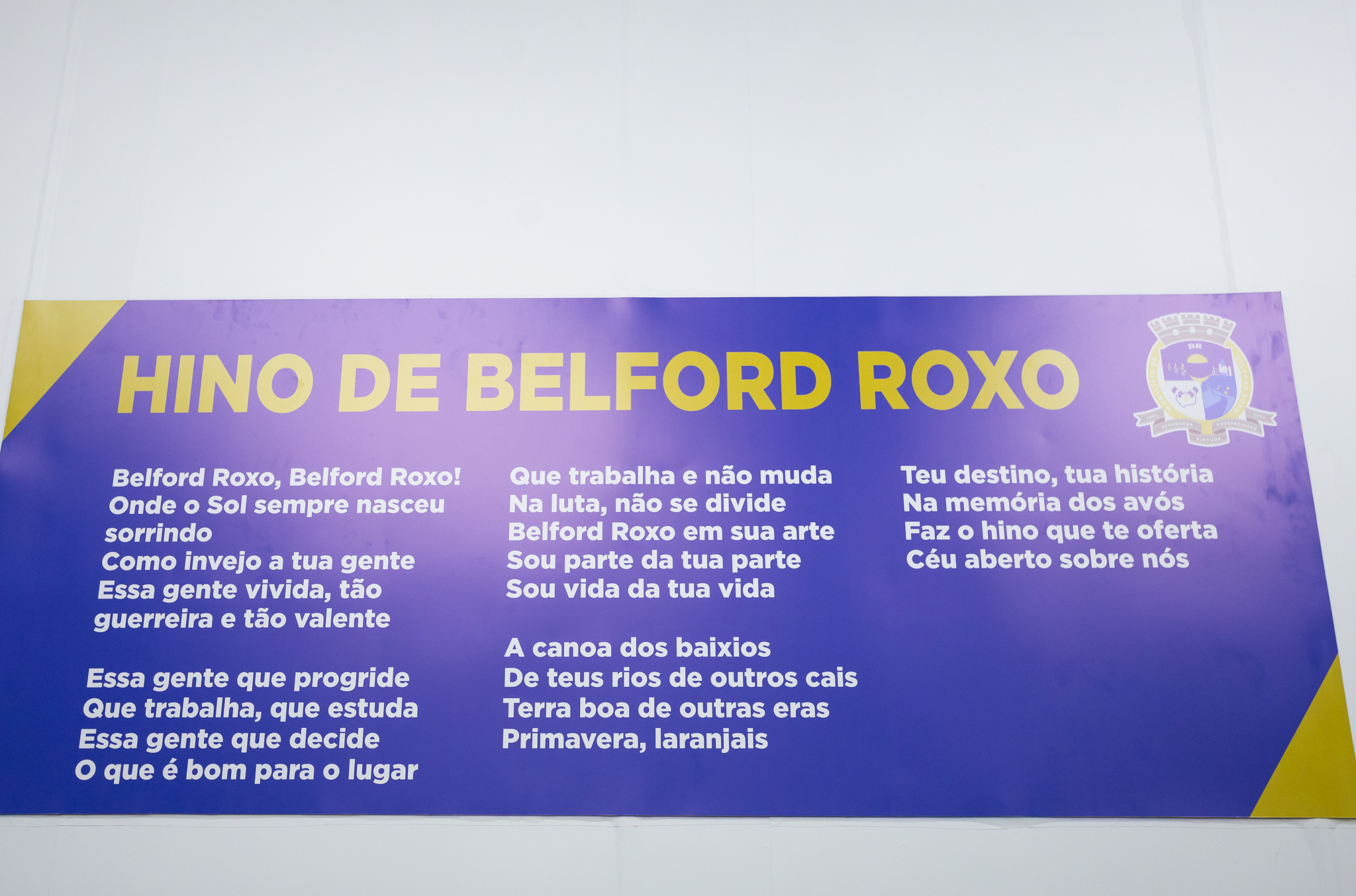 PAINEL HINO DE BELFORD ROXO
