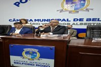 Câmara aprova leis importantes e homenageia o IAB pelos serviços prestados ao município
