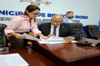 Compromisso com o diálogo, responsabilidade e transformação